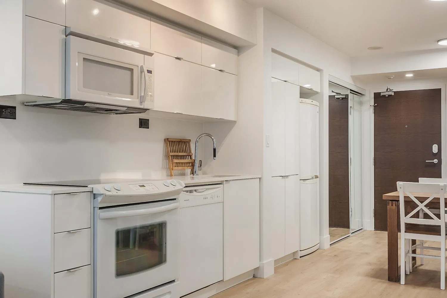 Apartman Cozy 2Br Close To Cn Tower & Harbourfront Toronto
